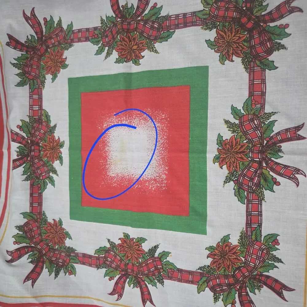 Vintage Christmas Cloth Napkins Set 4 17